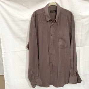 Very elegant stipend Bugatchi shirt.